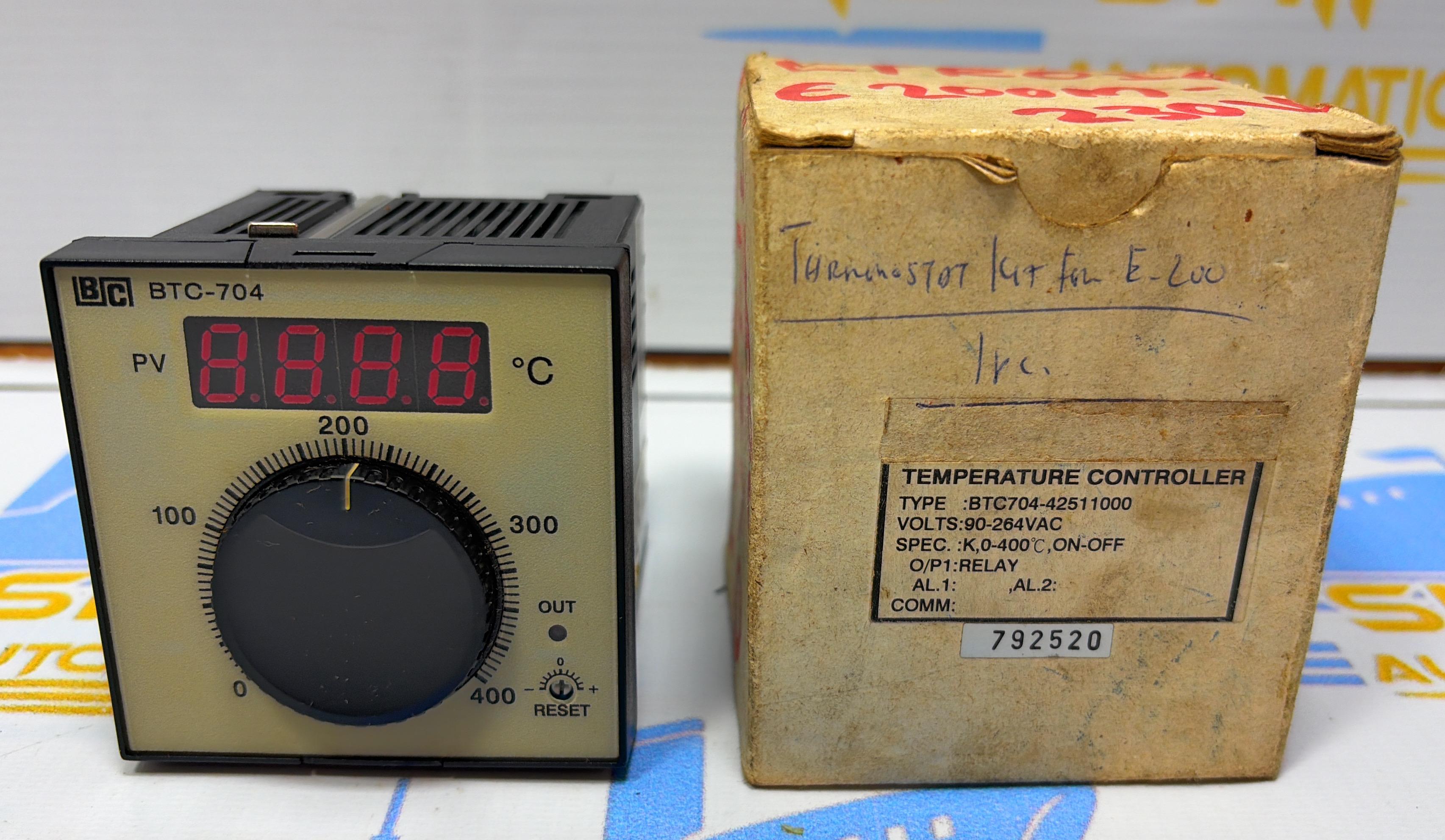 BRAIN CHILD BTC - 704 TEMPERATURE CONTROLLER . VOLTS : 90-264 VAC 