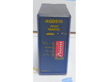 AGD510  INDUCTIVE LOOP DETECTOR TRAFFIC  LB-047  S\N 11070438   POWER 12/24 V 