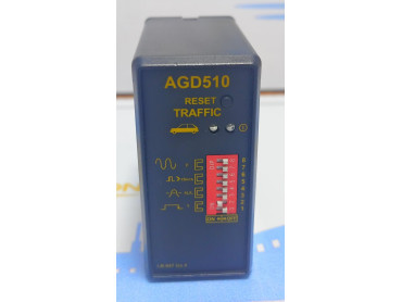 AGD510  INDUCTIVE LOOP DETECTOR TRAFFIC  LB-047  S\N 11101185 POWER 12/24 V 