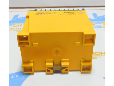 BENDER A-ISOMETER D200 Insulation Monitoring Device 0-660V, 50-400Hz WORK  NO : 186582