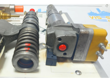 CATERPILLAR EUI AND HEUI INJECTOR WITH 3 SENSOR LEKQ 8045 