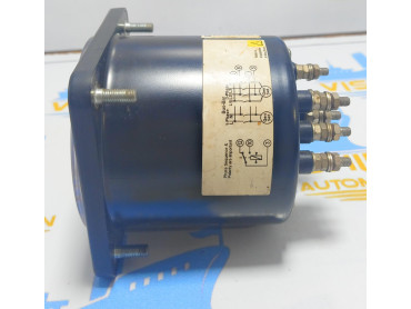 CROMPTON 077-14HU-SZYY-FQ SLOW-FAST SYNCHRO CHECK RELAY Ser.No. 713032 004