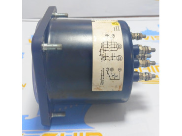 CROMPTON SYNCHRO CHECK RELAY 713032 001 ITEM : 077-14HU-SZYY-FQ
