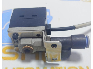 KEYENCE AP 31 KP  PRESSURE SENSOR NO: 6136007