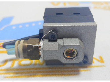 KEYENCE AP 31 PRESSURE SENSOR NO: 4120197 C