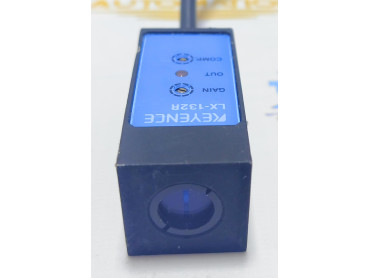 KEYENCE LX 132R LASER SENSOR HEAD NO 809408
