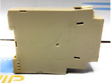 OMRON H3DE - S2 SOLID -STATE TIME-DELAY RELAY 24-230 VDC/DC 50/60 Hz 