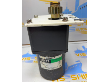 ORIENTAL MOTOR  5RK40GN-A REVERSIBLE MOTOR 5GN180L GEAR HEAD  WR9 1S05005