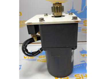 ORIENTAL MOTOR  5RK40GN-A REVERSIBLE MOTOR 5GN180L GEAR HEAD  WR9 1S05005