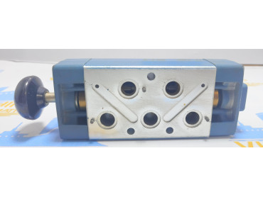 REXROTH POWER MASTER PNEUMATIC DIRECTIONAL VALVE   P 67585 MAX INLET PSI 150 PSI 