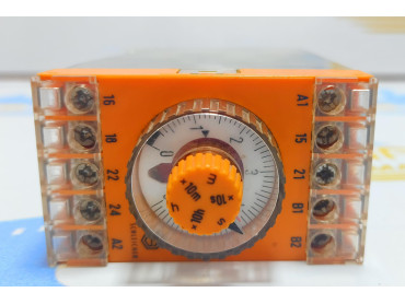 SCHLEICHER TYPE SZA52-S TIME RELAY 230V-50/60Hz Nr.02621755 804 014