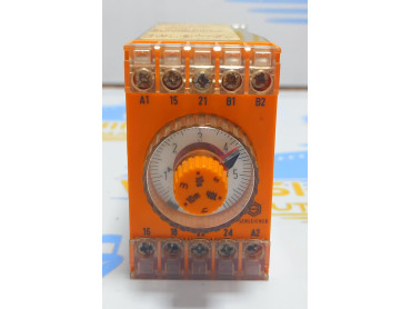 SCHLEICHER TYPE SZA52-S TIME RELAY 230V-50/60Hz Nr.02621755 804 014