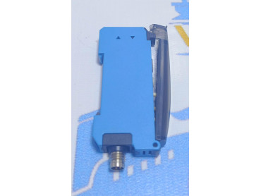 SICK  TYPE : WLL170T-2P430 PHOTOELECTRIC SWITCH 6 033 950