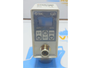 SMC MPa ISE70-F02-43 Pressure Switch 12-24VDC