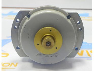 TAMAGAWA SEIKI CO.LTD TS 5 N 2 E 11 SYNCHRO MOTOR 100/110 V 50/60 Hz NO: 647