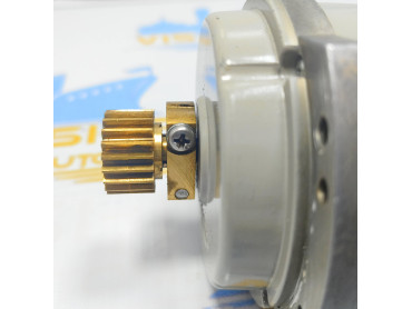 TAMAGAWA TS 21 N 1 E 11  SYNCHRO MOTOR 100-110V NO : 14258