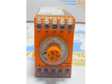 WIELAND  TIME RELAY TYPE : SZA 52-S R2.026.0070.0 AC 230V 50-60 Hz 