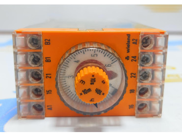 WIELAND  TIME RELAY TYPE : SZA 52-S R2.026.0070.0 AC 230V 50-60 Hz 