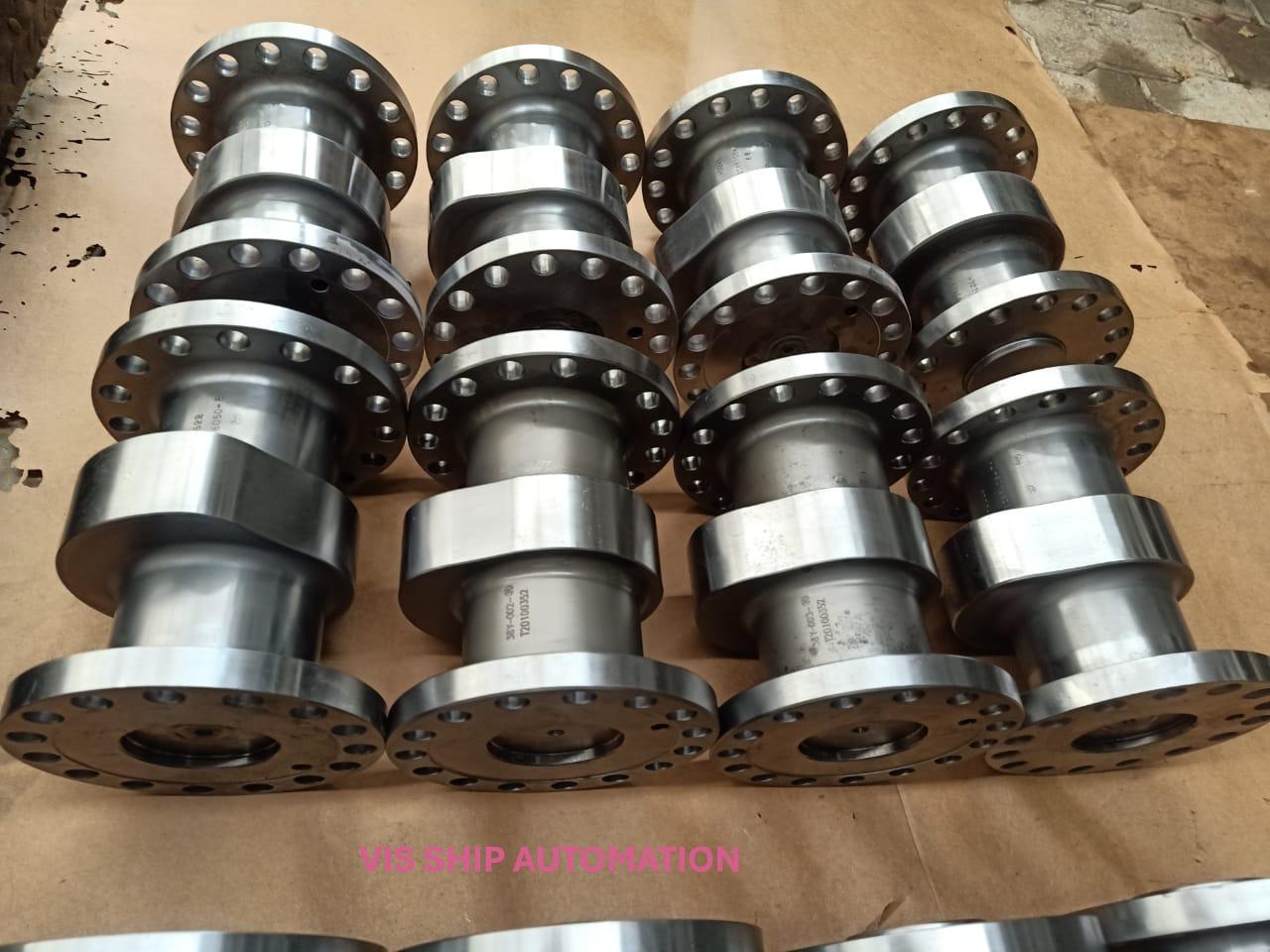 CAMSHAFT 