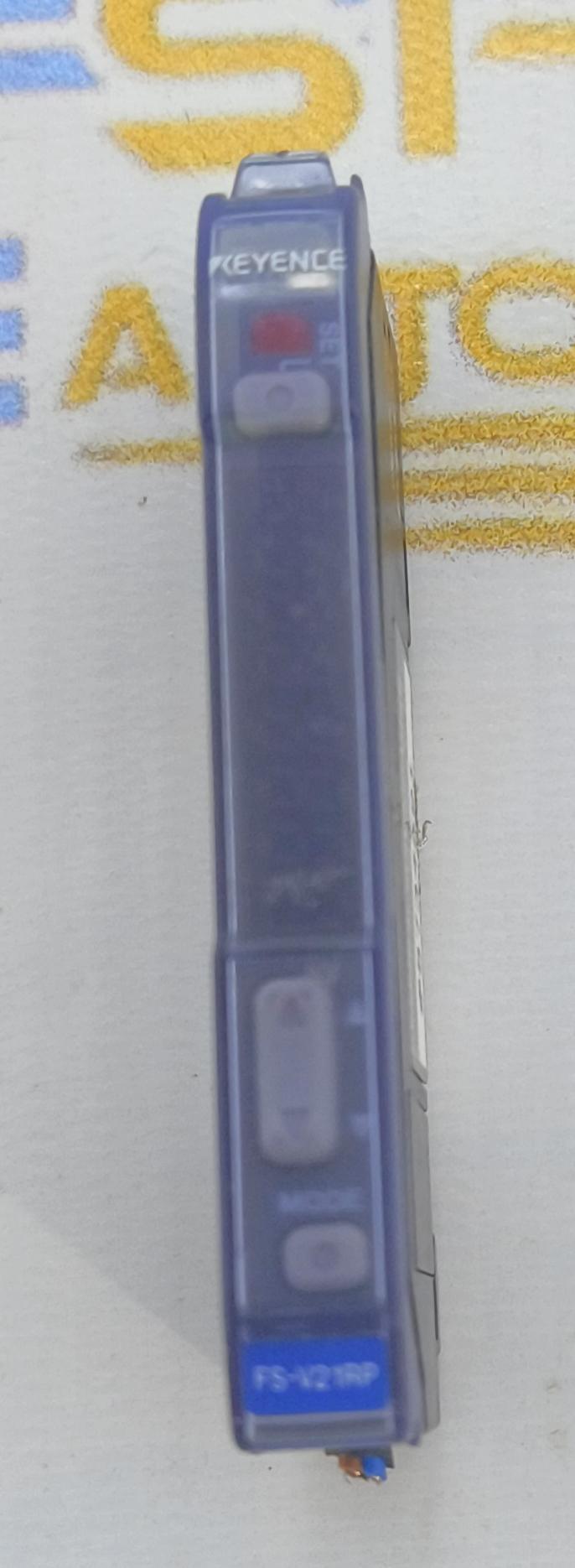FS -V21RP KEYENCE   FIBRE AMPLIFIER  #8734591