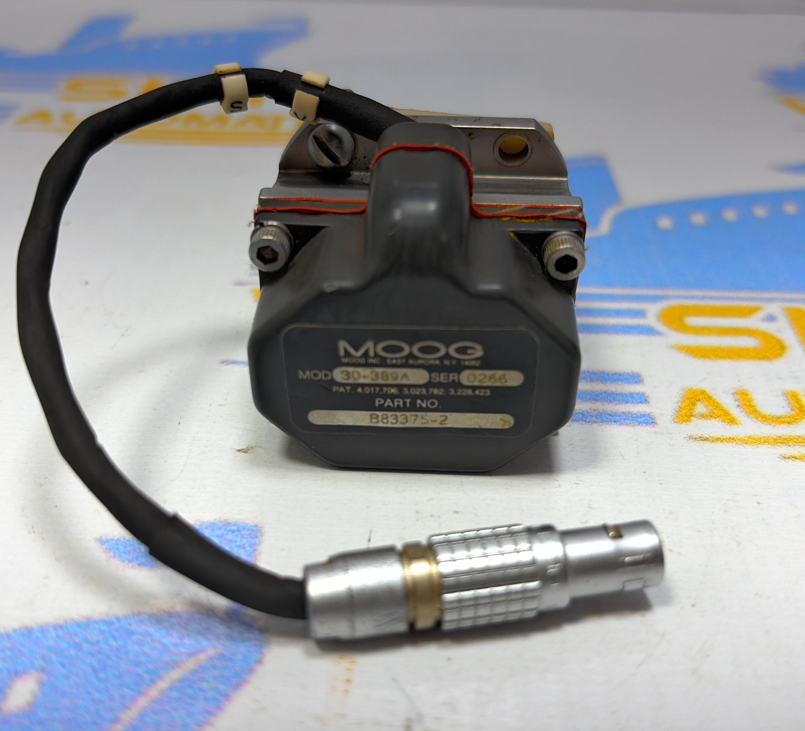 MOOG  30-389A SERVO VALVE SER NO : 0266 PART NO : B83375-2