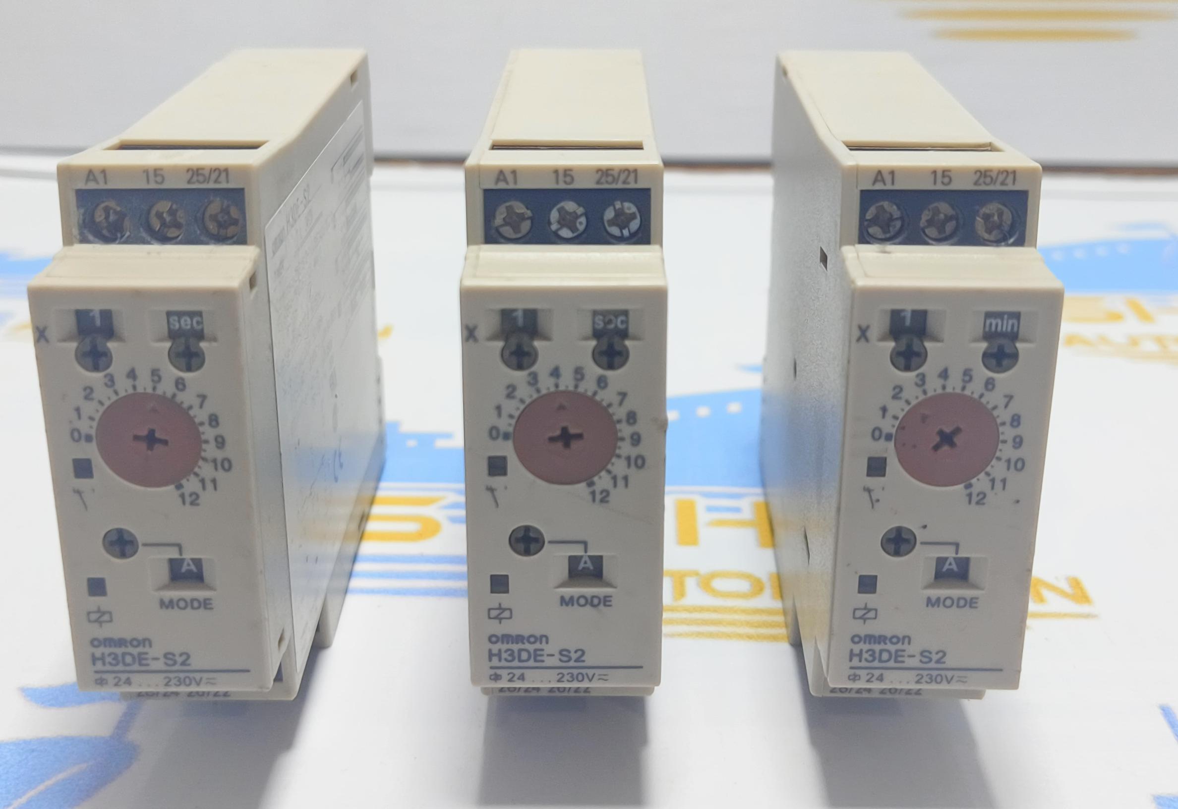 OMRON H3DE-S2 MULTIFUNCTION TIMER 24 -230 VAC/DC 50/60 Hz