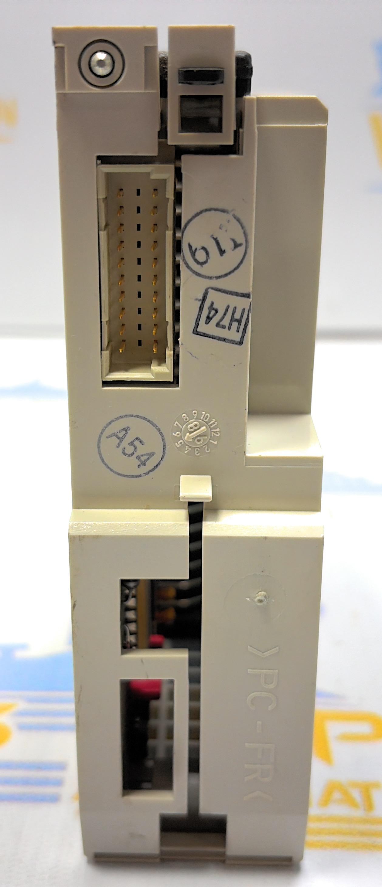 SCHNEIDER AUTOMATION INC  DEP216/AS -BDEP-216 DISCRETE INPUT MODULE 16 x 24 VDC S/N 31983103792